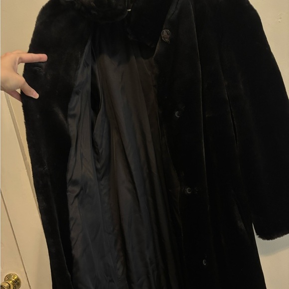 ISO Large Vintage Grunge Black Faux Fur Street style Preppy Long Coat - Picture 9 of 13